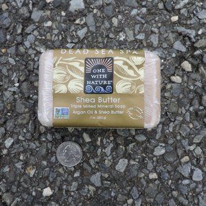 Dead Sea Spa One With Nature shea butter mineral soap